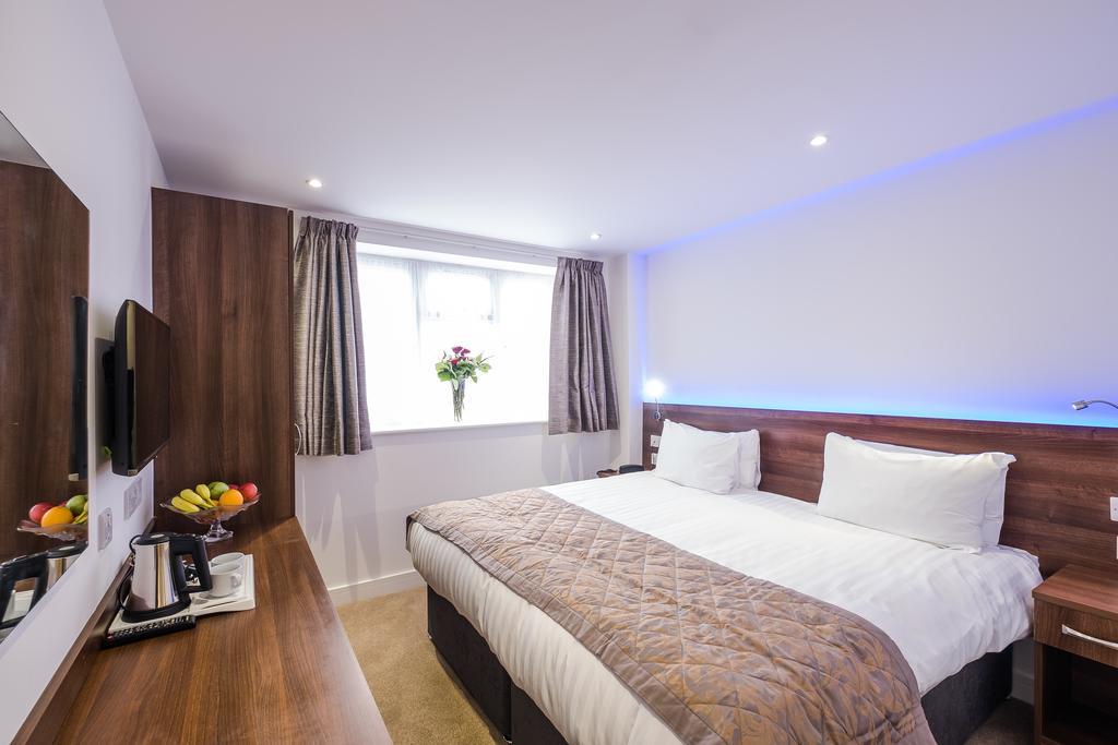 אילפורד Signature Hotel London מראה חיצוני תמונה