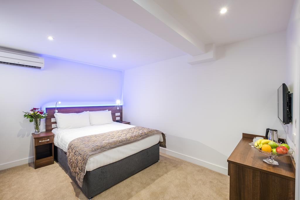 אילפורד Signature Hotel London מראה חיצוני תמונה