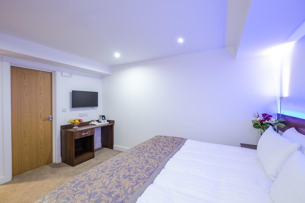 אילפורד Signature Hotel London מראה חיצוני תמונה