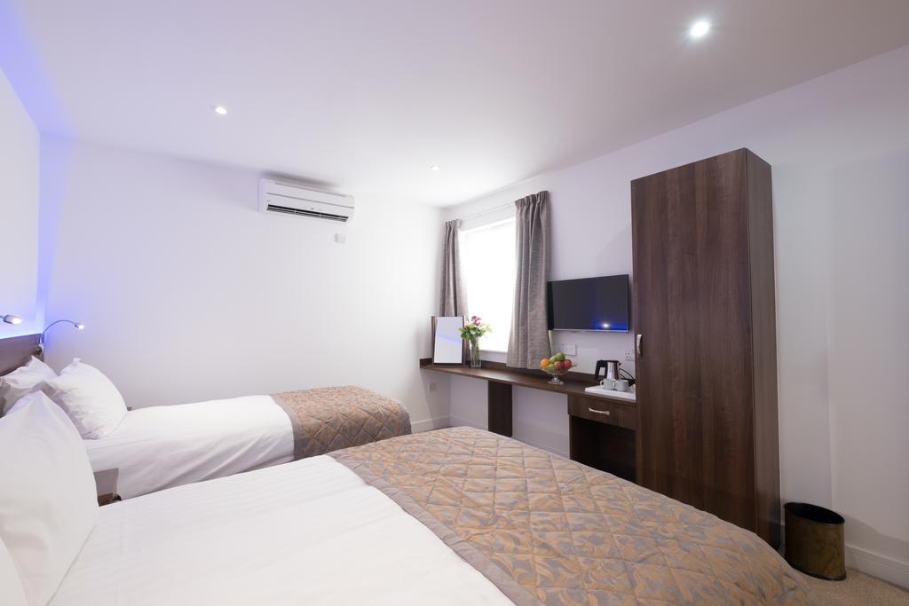אילפורד Signature Hotel London מראה חיצוני תמונה